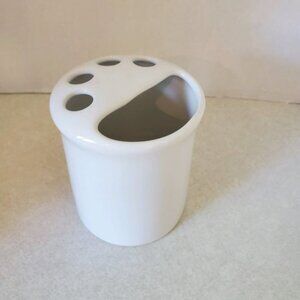 Toothbrush & Toothpaste Holder - White